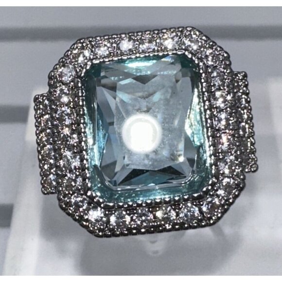 Aquamarine Cubic Zirconia White Crystal Ring Size 10 - Picture 2 of 16